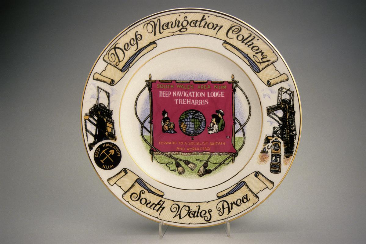 Commemorative Plate, &#039;Deep Navigation Colliery&#039;