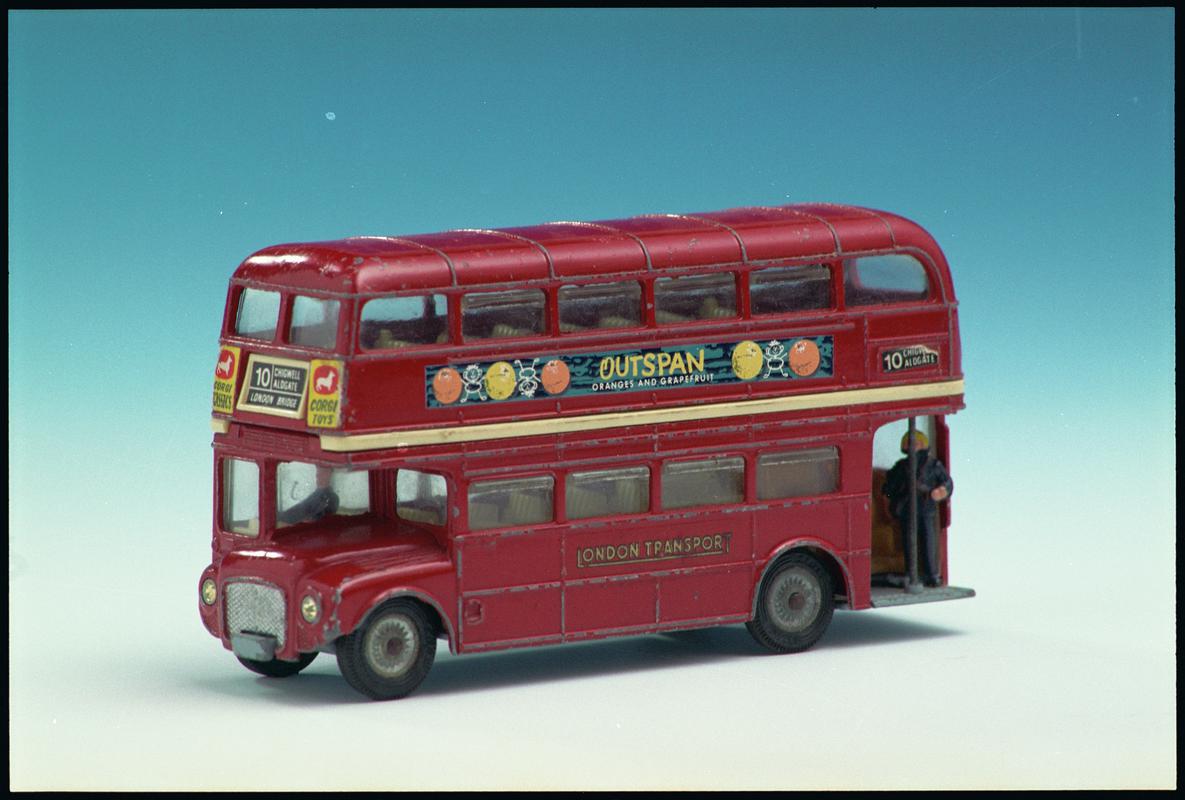 Toy bus