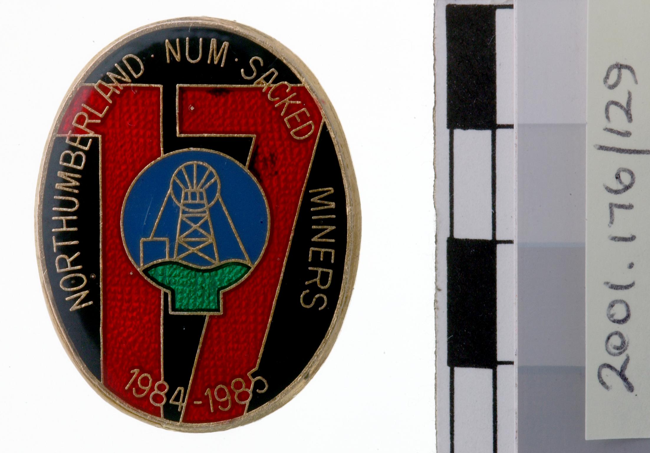 N.U.M. Northumberland, badge