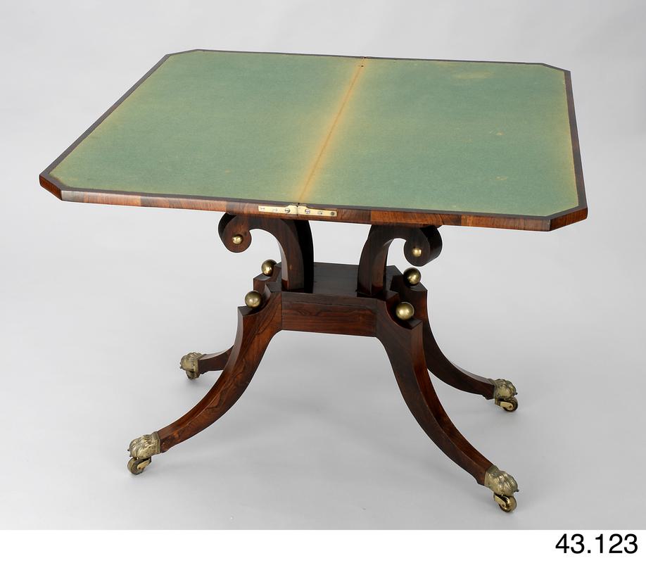 Card table