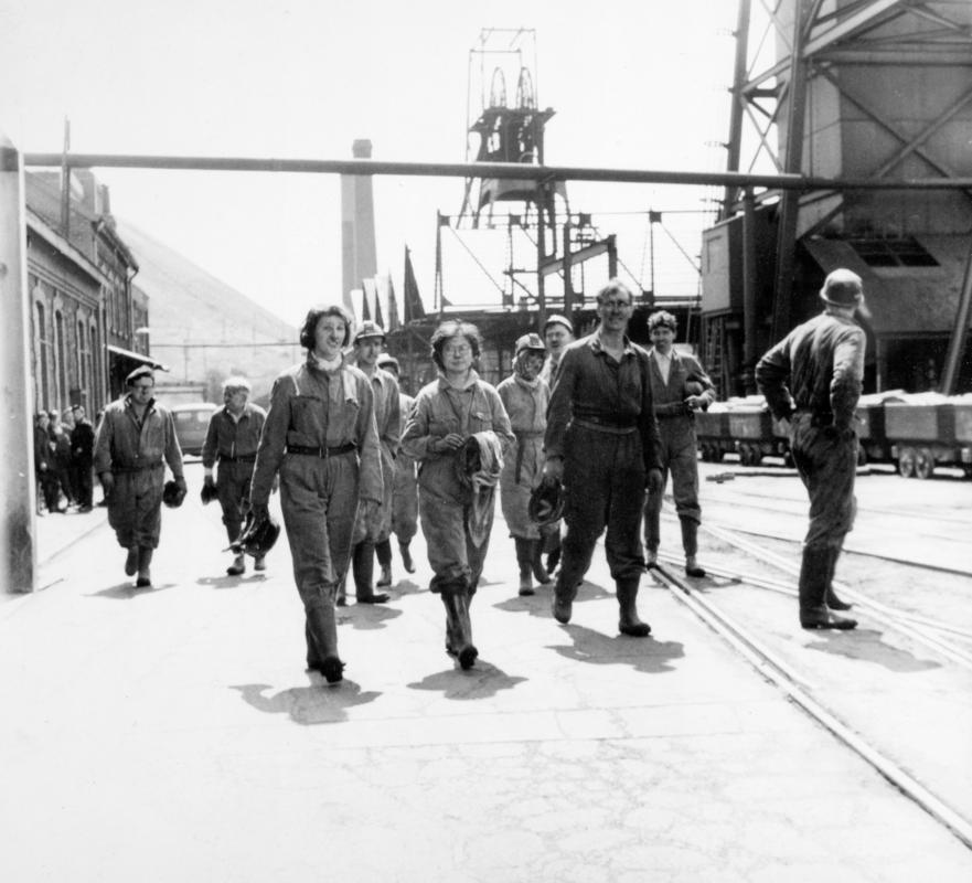 Doctors and nurses from Royal Gwent Hospital visiting Bargoed Colliery walking across colliery yard