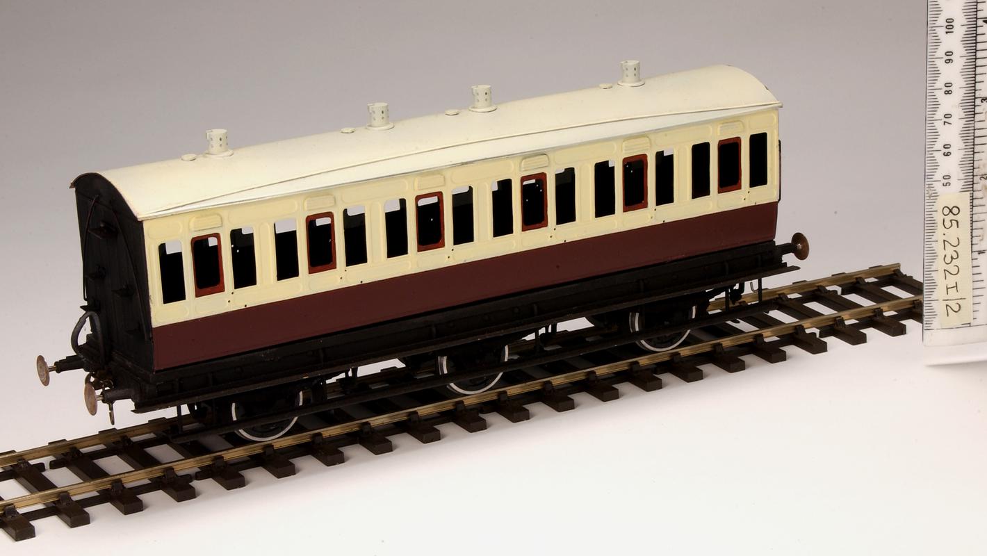 Rhymney Railway carriage model