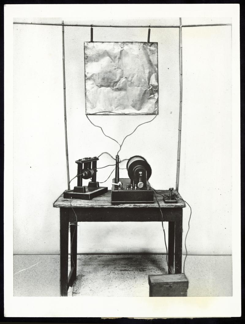 Facsimile of transmitting apparatus used by Marconi in his demonstrations of wireless telegraphy in 1896