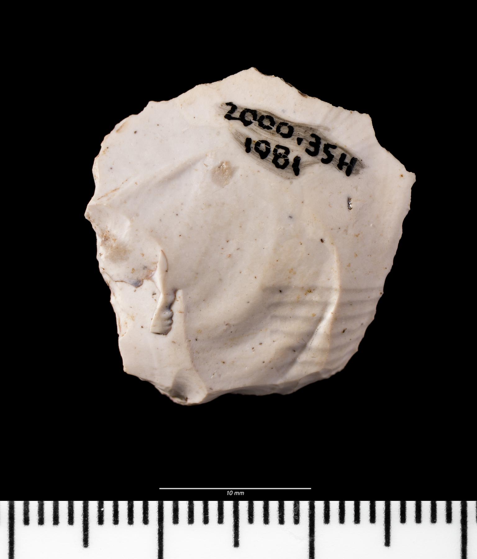 Early Mesolithic flint scraper