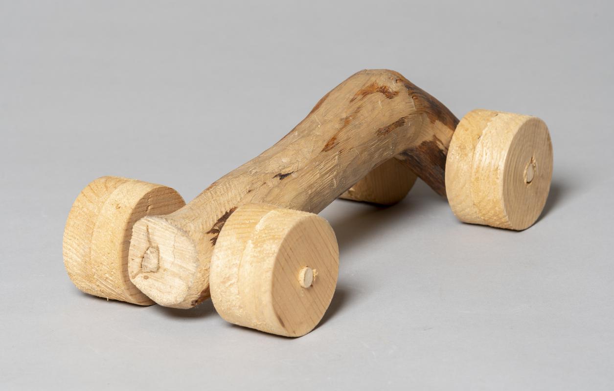 Y March Pren (The Wooden Racer)