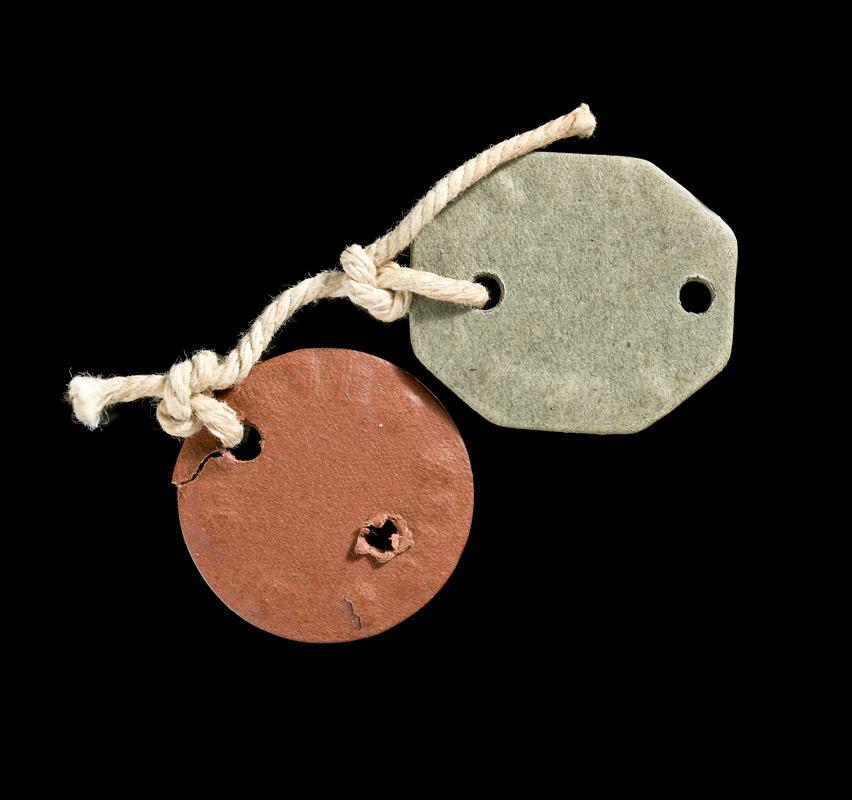 Identity discs (1914-18)