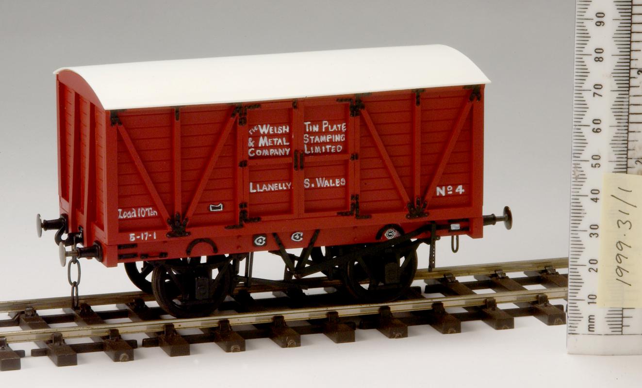 tinplate wagon model