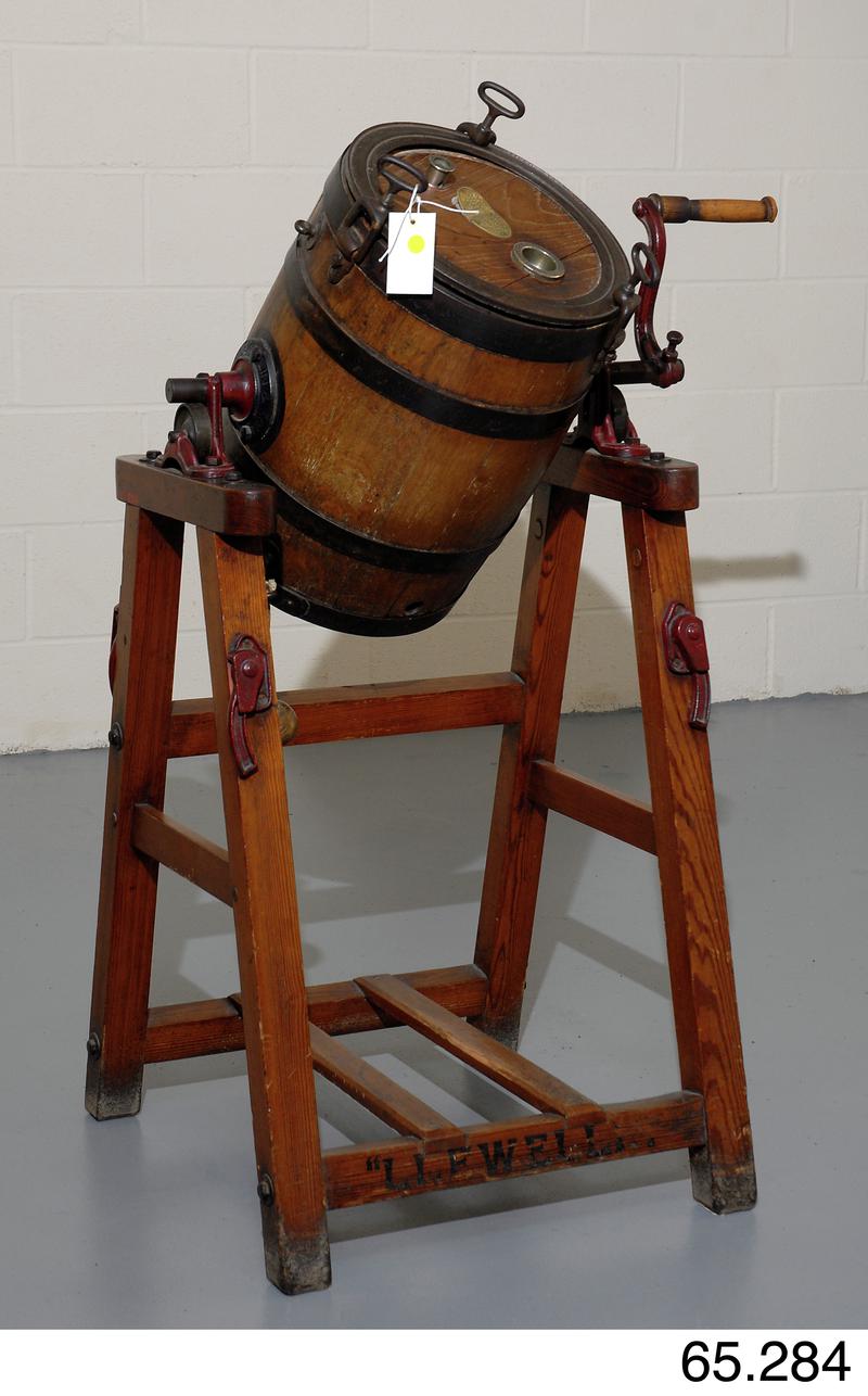 Barrel churn