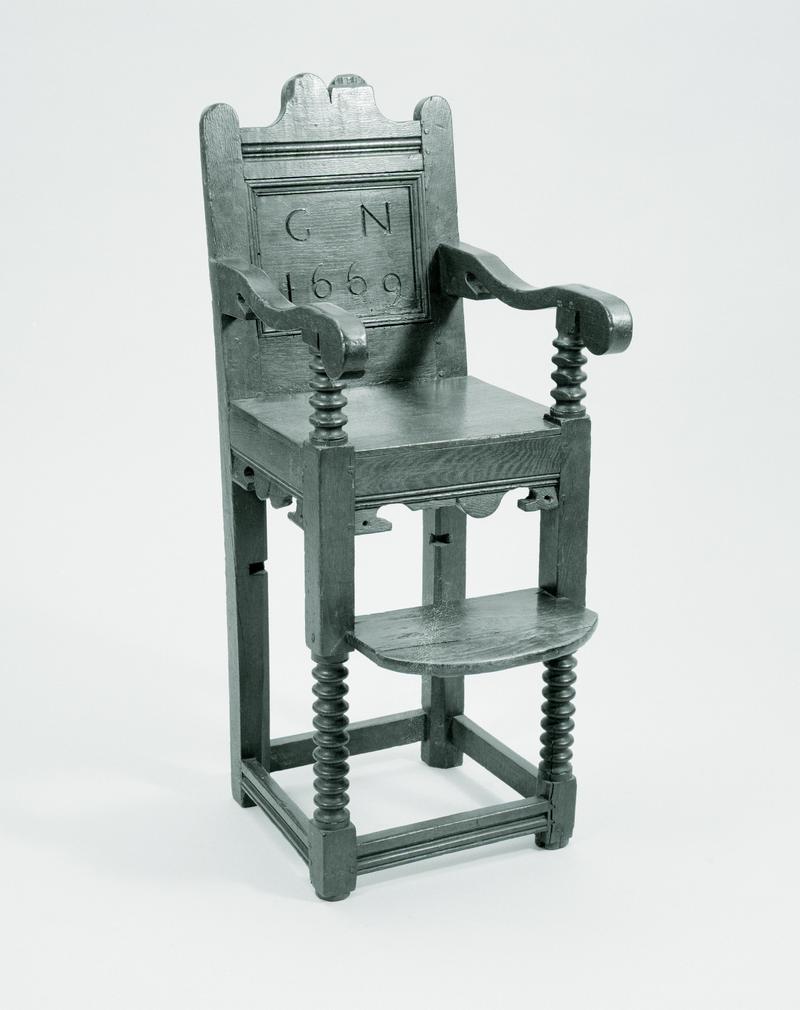 Child&#039;s Oak high chair, Meirionnydd, 1669