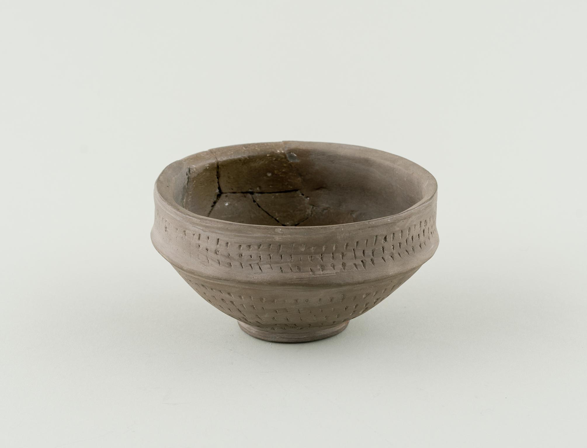 Early Medieval pottery bowl