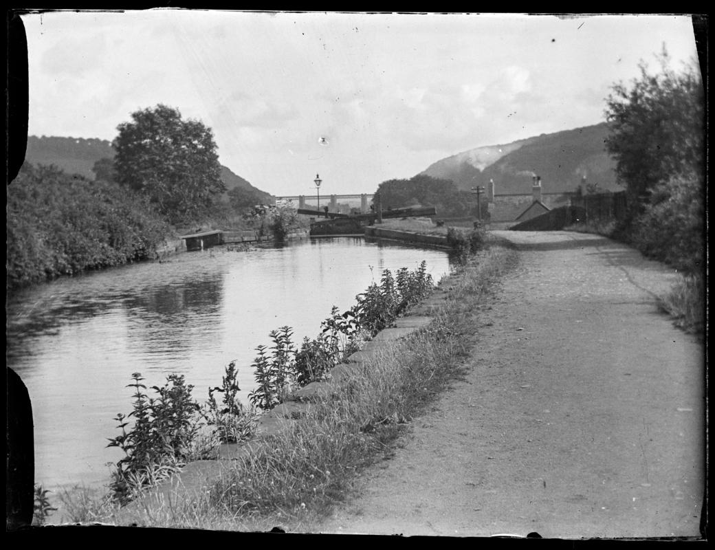 Glamorganshire Canal, negative