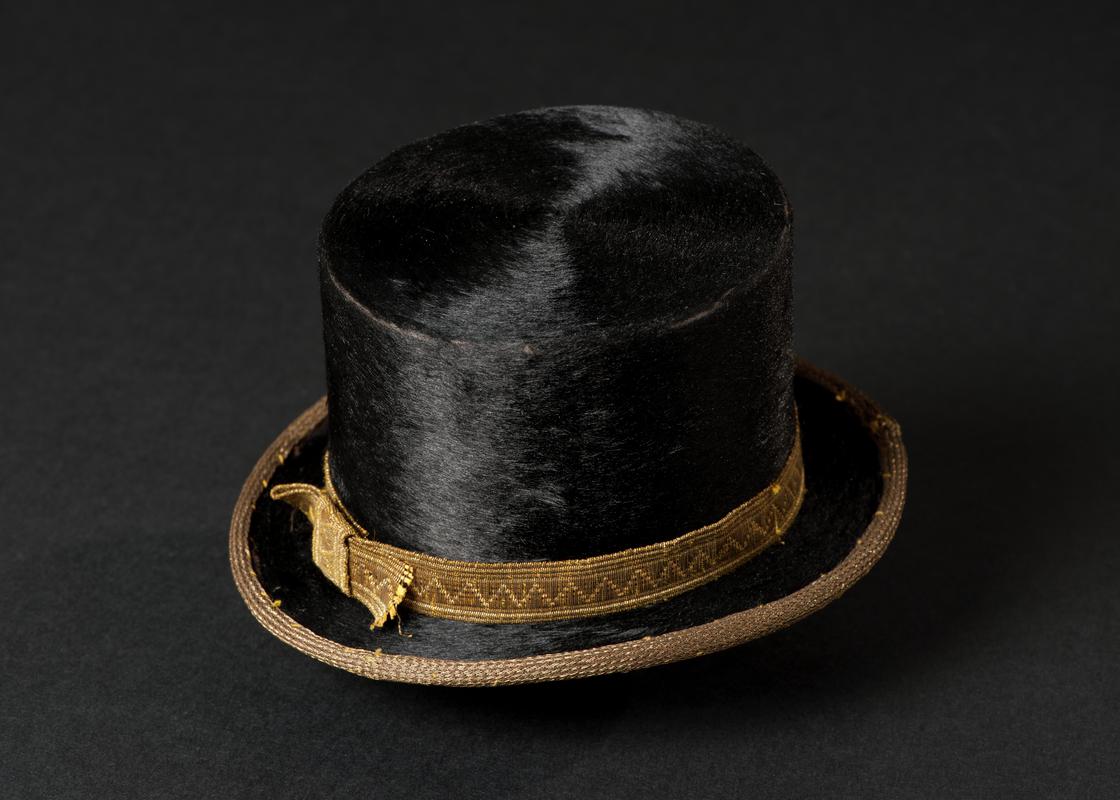 Miniature hat