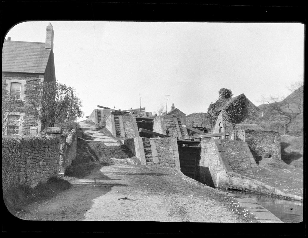 Glamorganshire Canal, negative