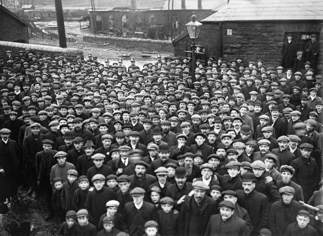 Cambrian Combine Strike.  Men and police outside Glamorgan Colliery