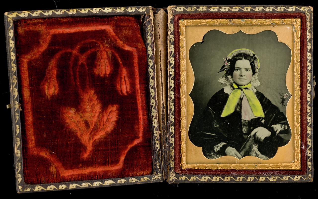 Case with portrait of a girl c.1855