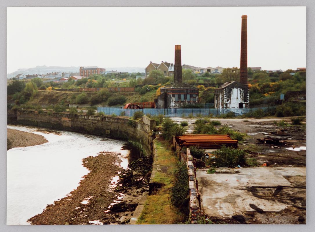 River Tawe at low tide prior to construction of barrage, December 1991.