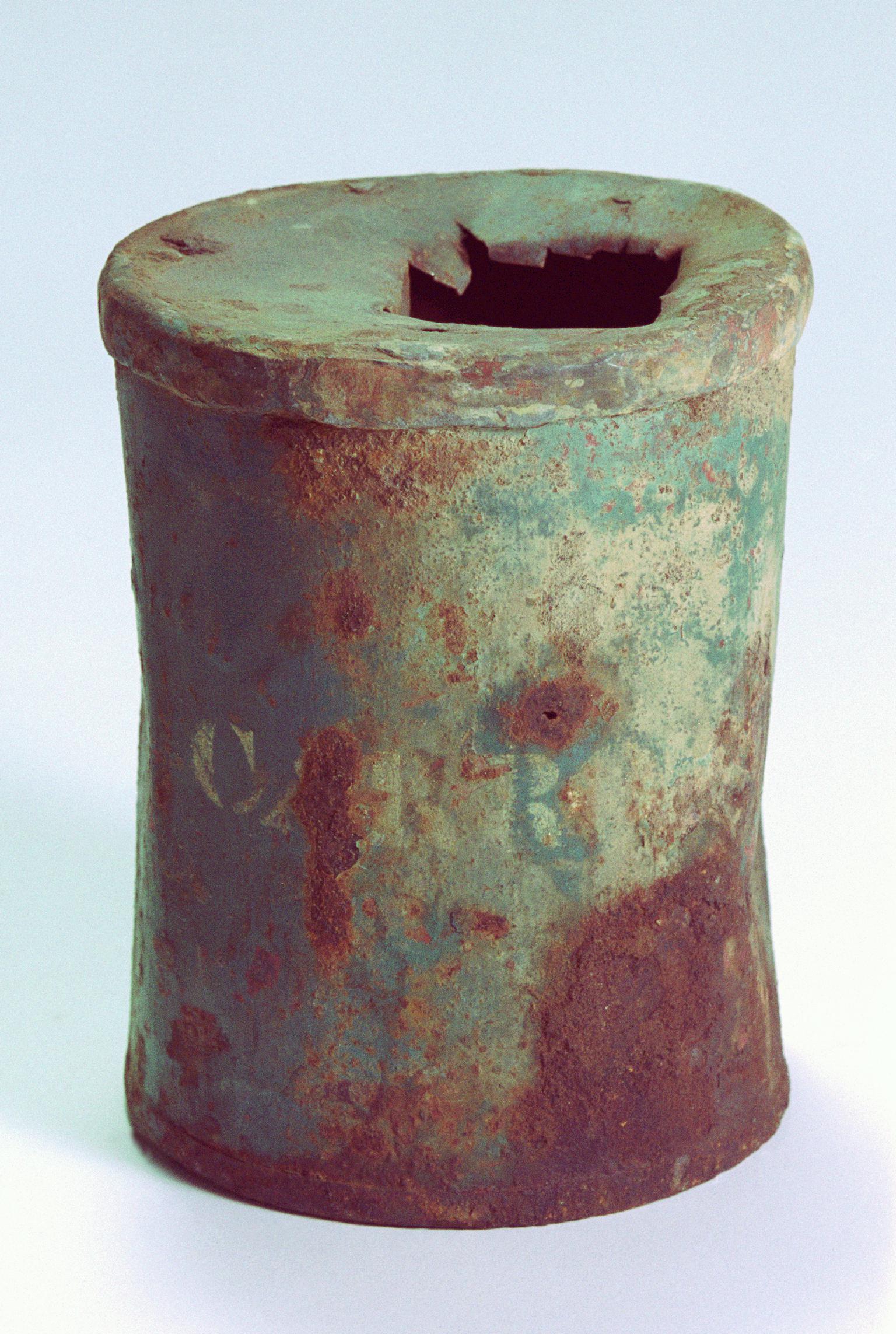 Tin can salvaged from Kellet expedition in 1852
