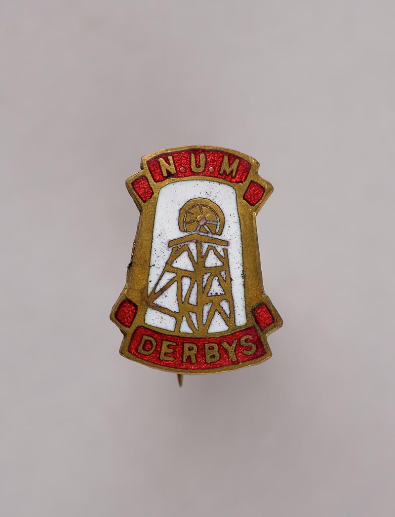 N.U.M. Derbys, badge