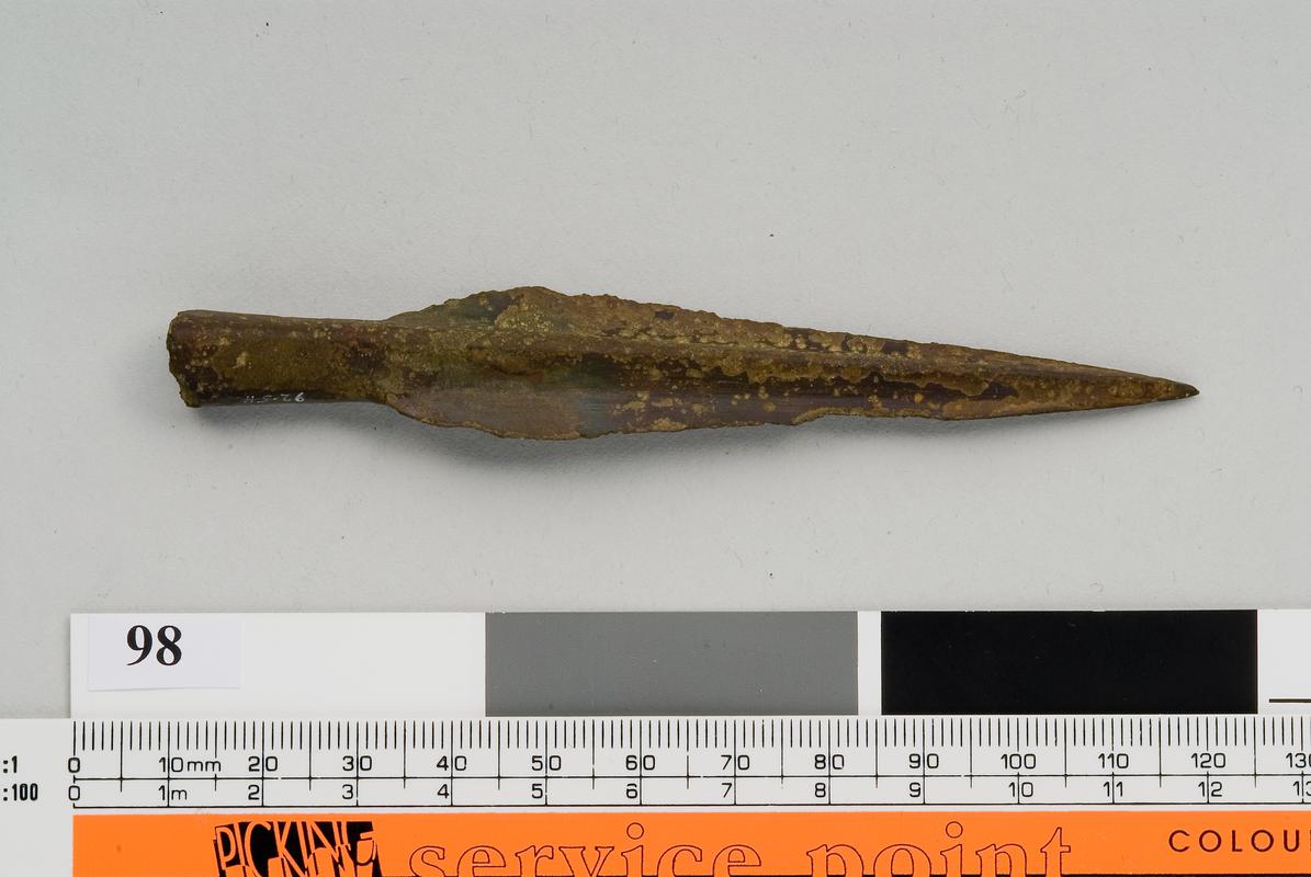 pegged spearhead (bronze)