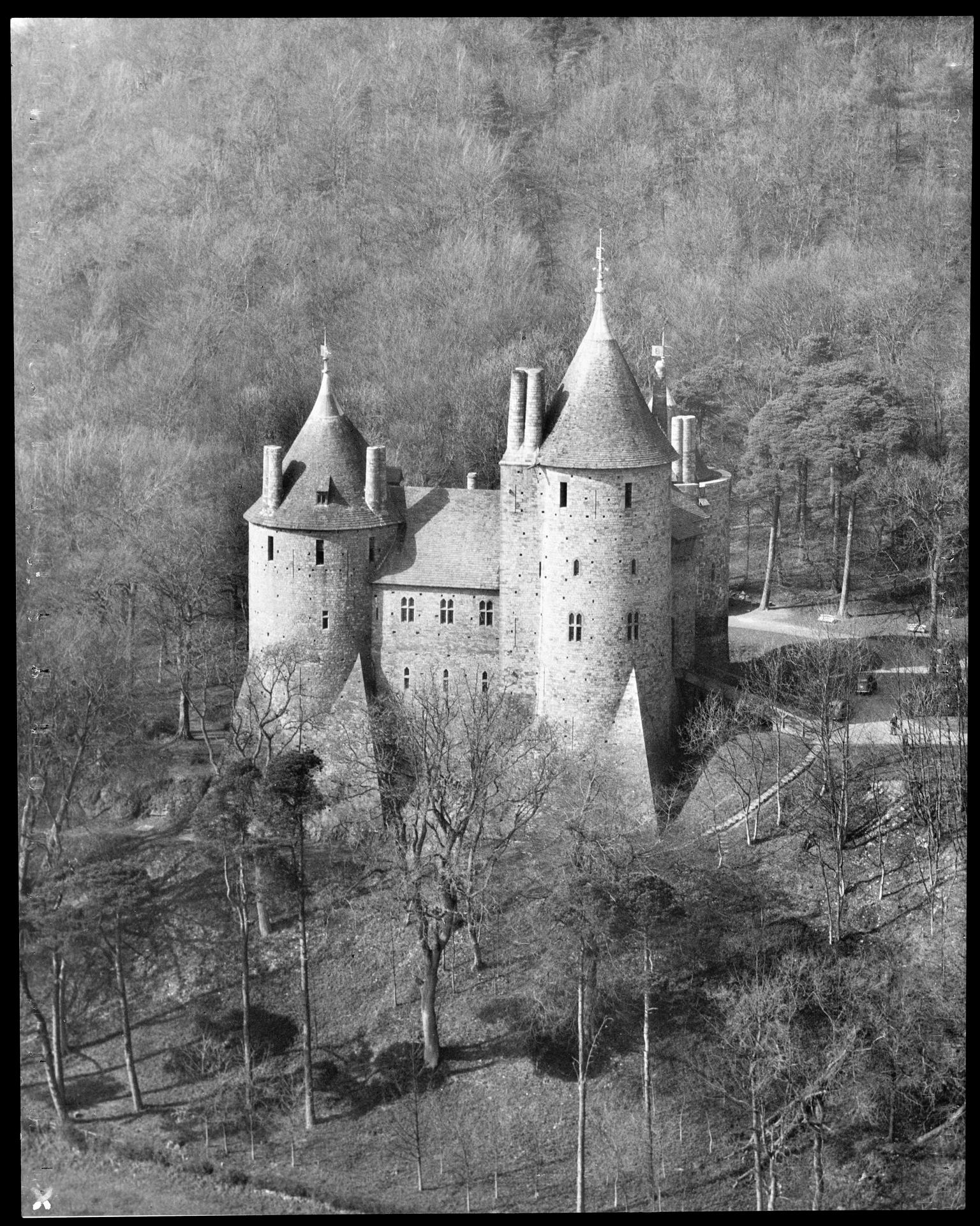 Castell Coch, film negative