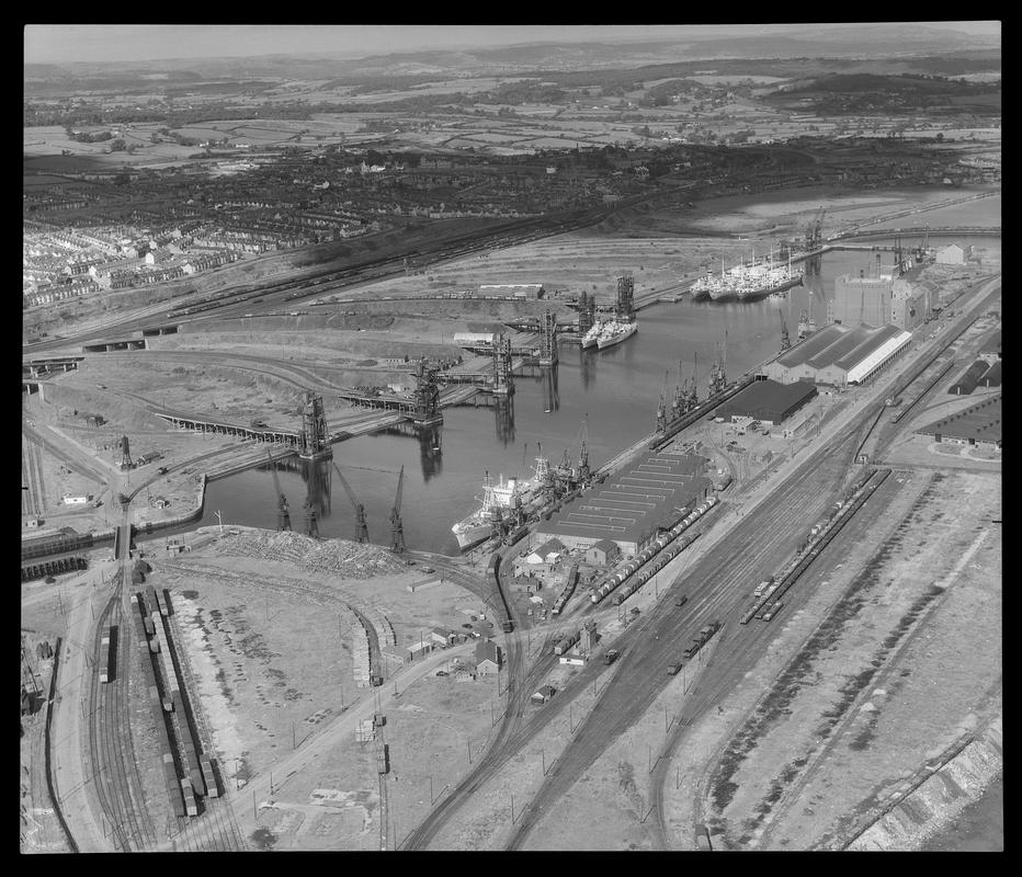 Barry Docks, negative