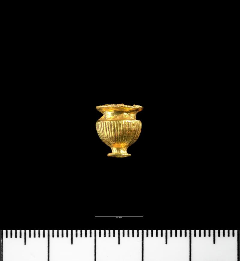 Roman gold pendant
