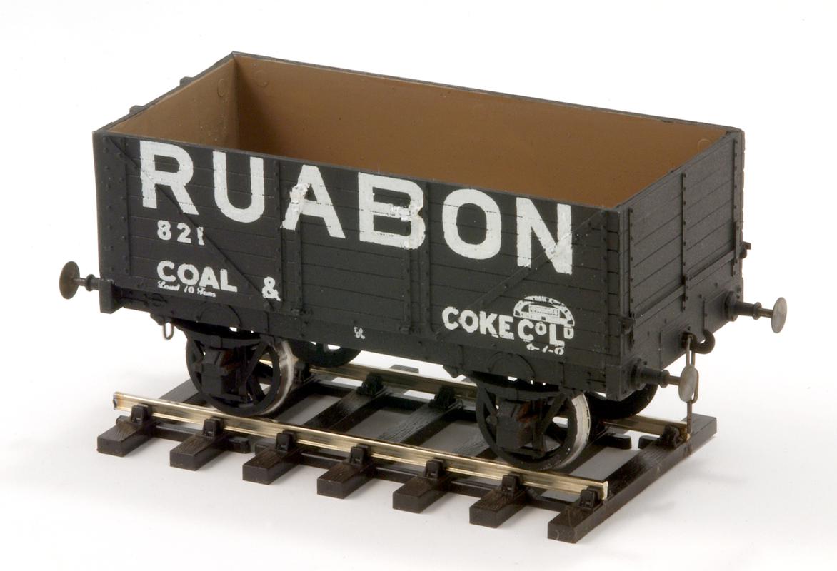 model railway wagon : &quot;Ruabon&quot;