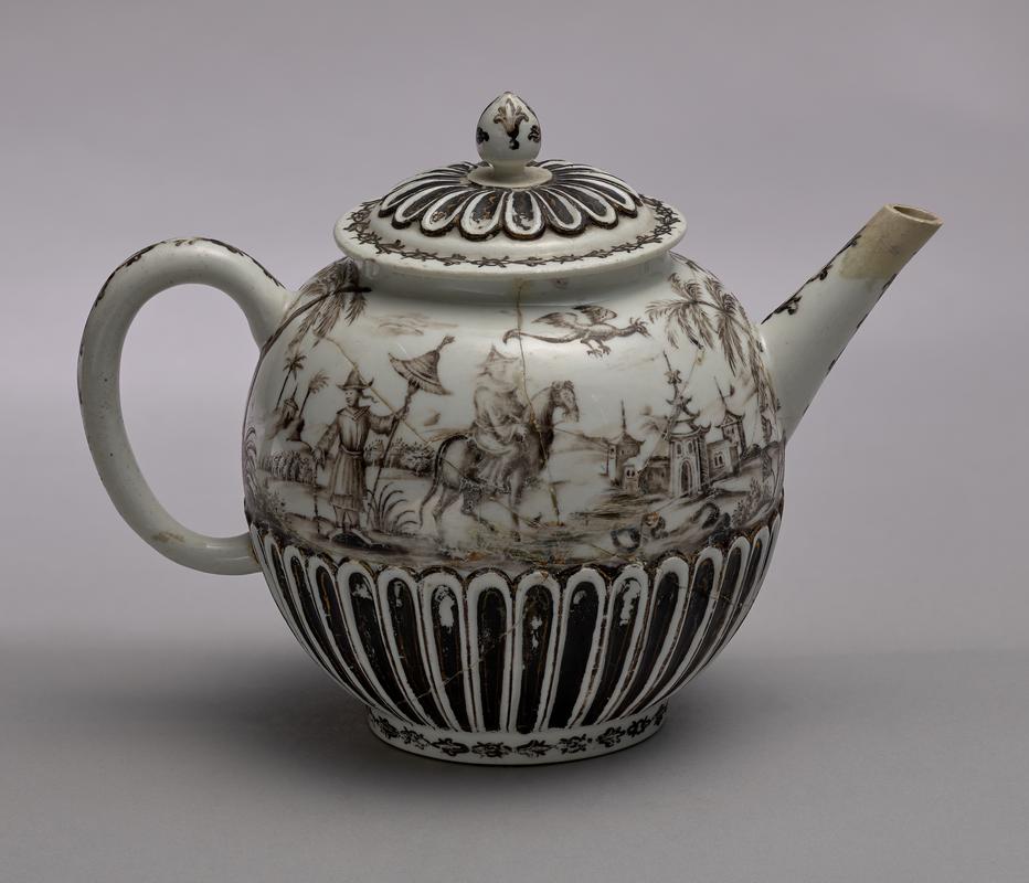 teapot &amp; cover, about 1724-1730