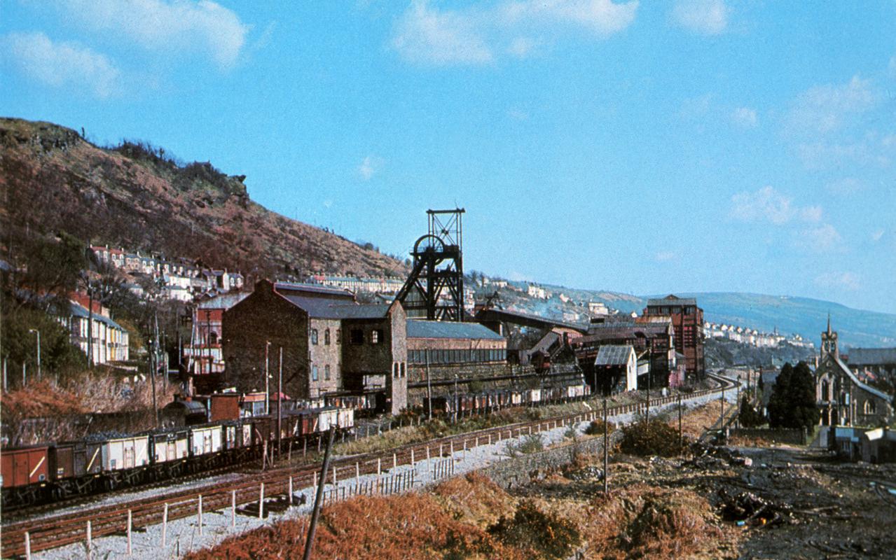 Postcard : &quot;Tymawr Colliery near Pontypridd&quot;