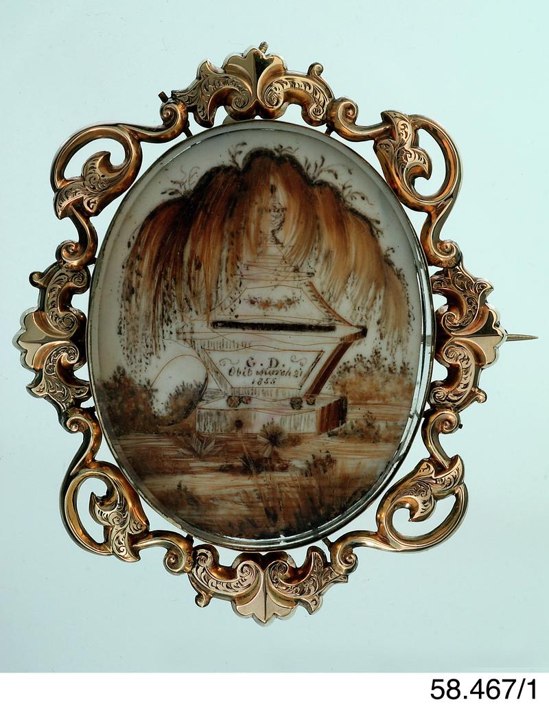 Mourning brooch