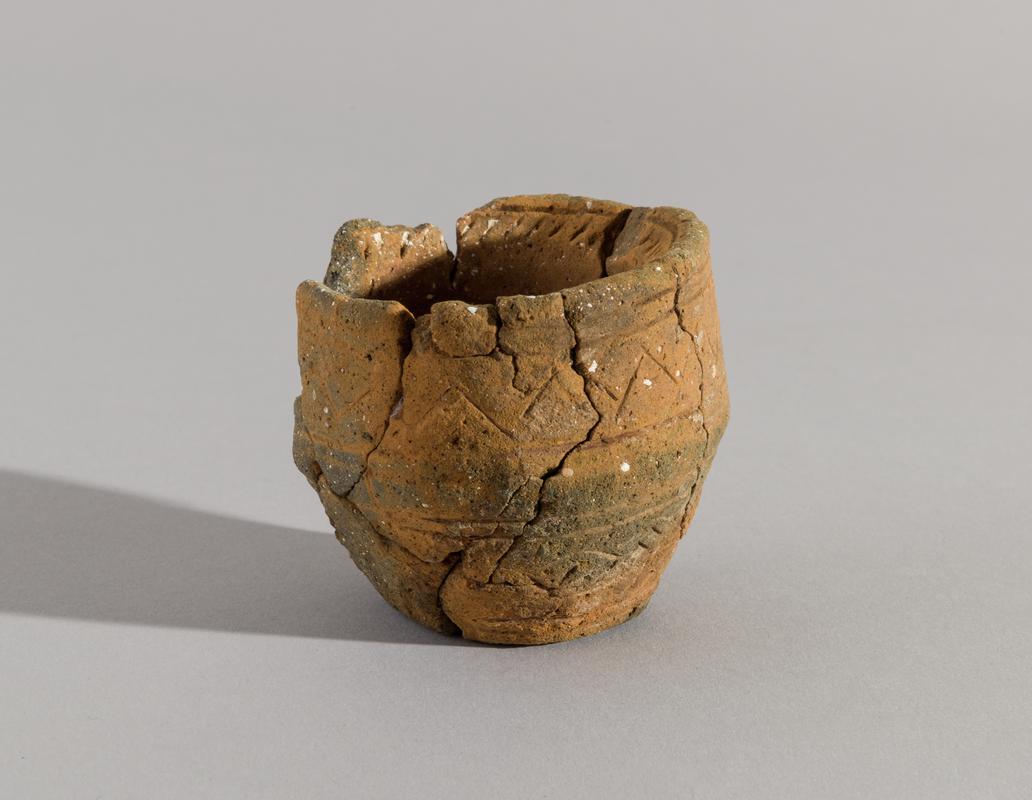 Early Bronze Age pottery miniature vessel