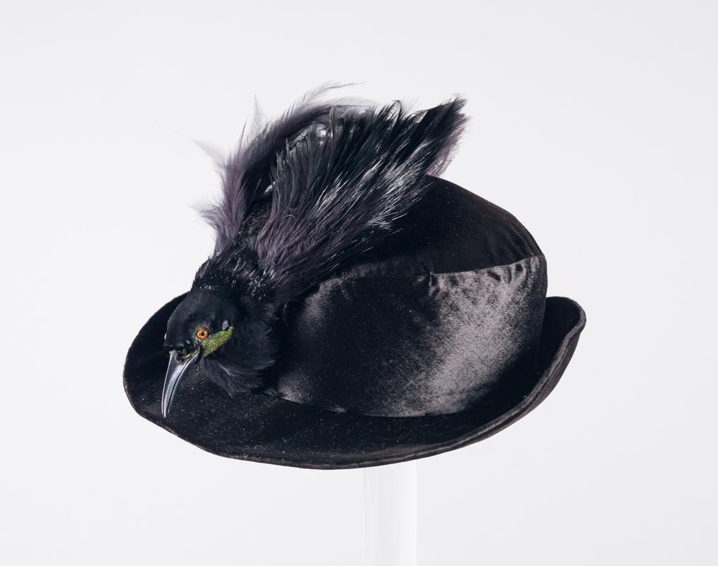 Black velvet feathered hat, about 1914-20
