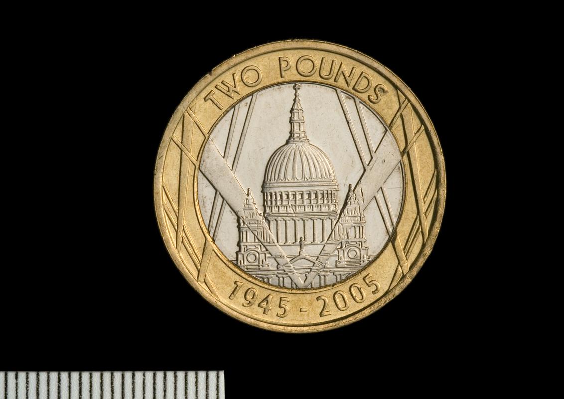 Elizabeth II two pounds (commemorative)