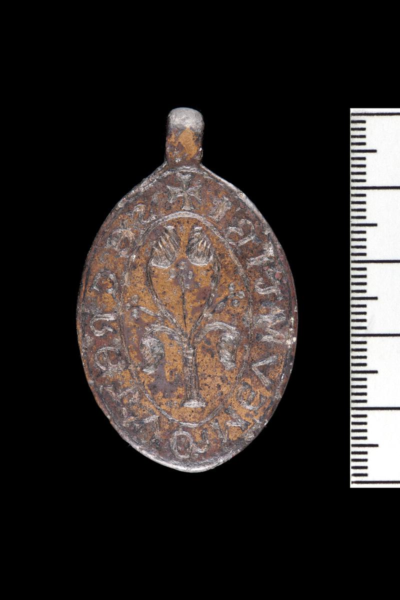 Medieval copper alloy seal matrix