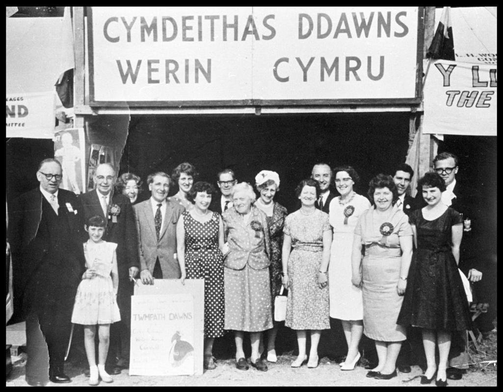 Officers of &quot;Cymdeithas Ddawns Werin Cymru&quot;, 1950s