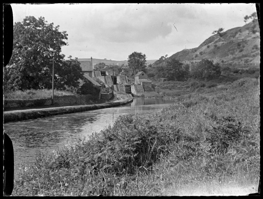 Glamorganshire Canal, negative