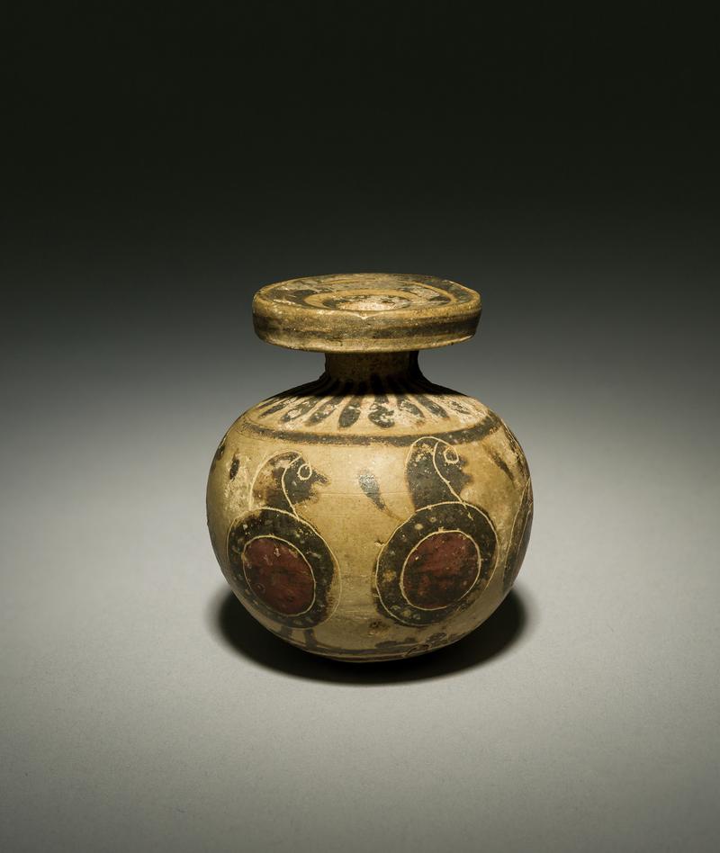 Classical pottery vase