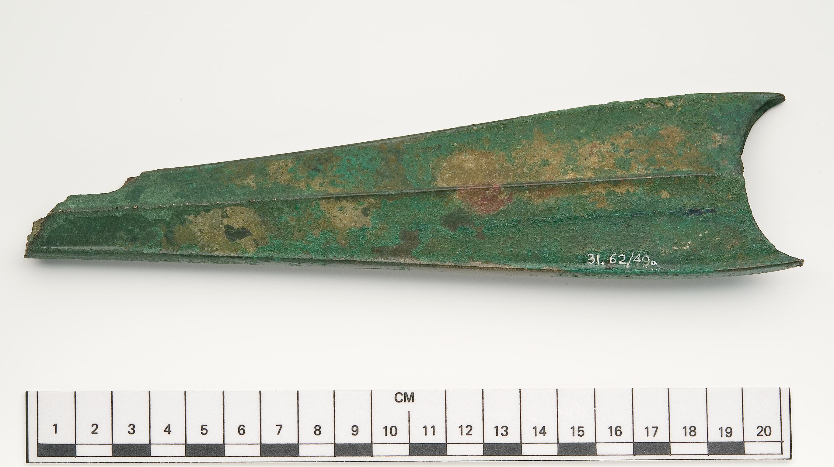 Late Bronze Age sword scabbard chape