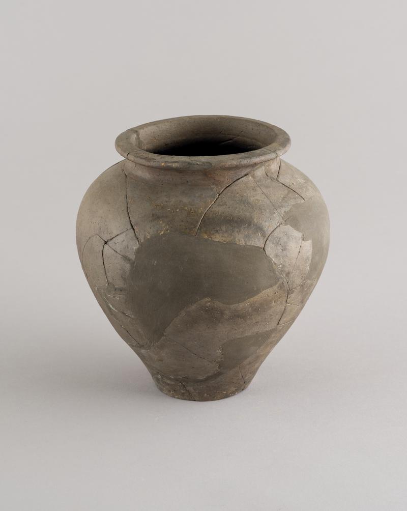 Roman pottery jar