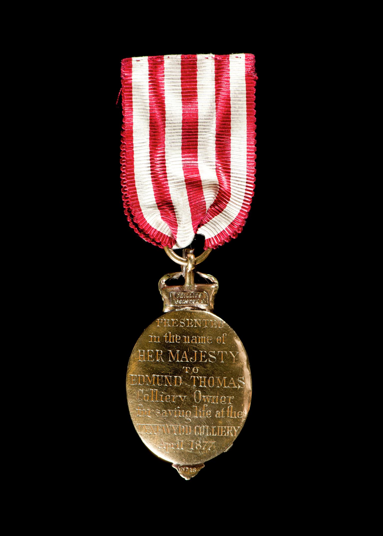 Albert Medal, bronze, presented to Edmund Thomas
