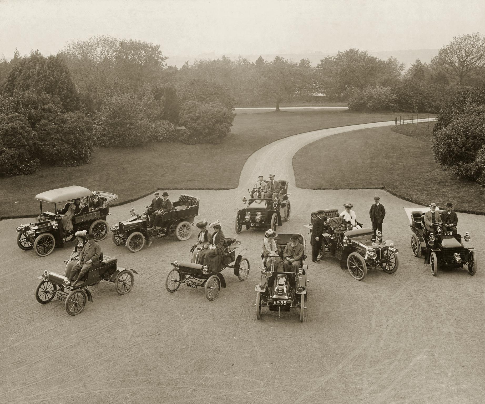 Automobile Club of N. Wales, Bangor, 1903, photograph