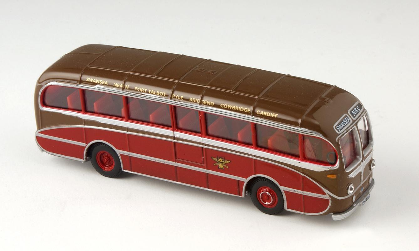 model  bus &quot;N &amp; C&quot;  (1:76 scale)