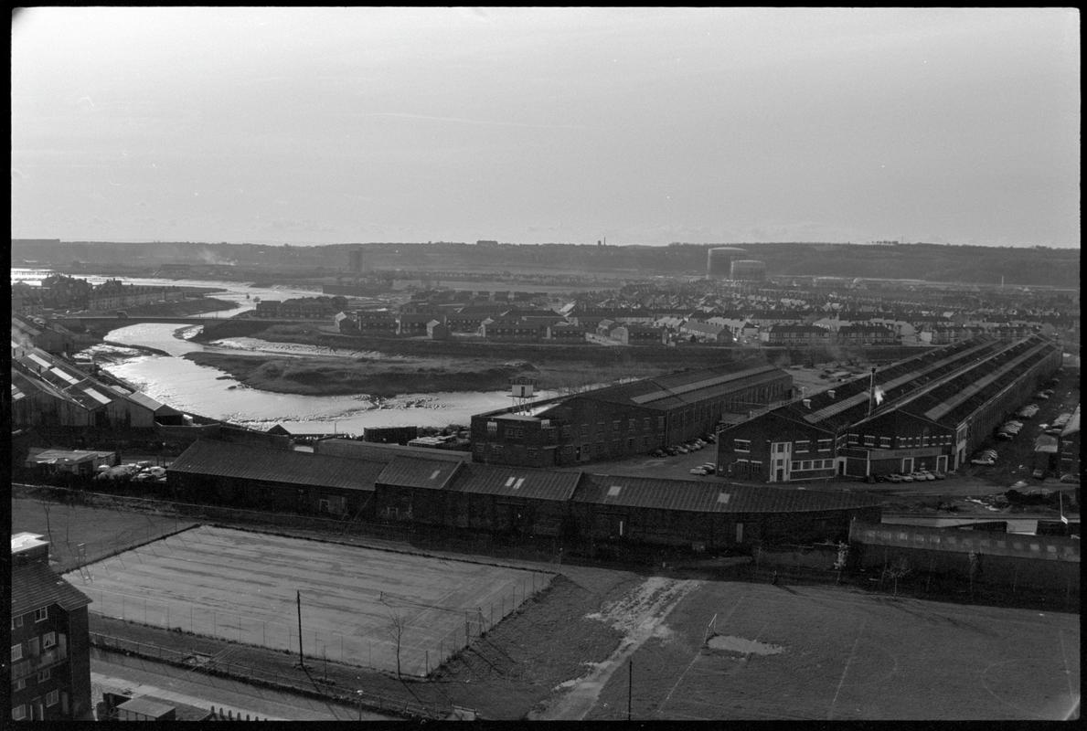 Butetown, negative