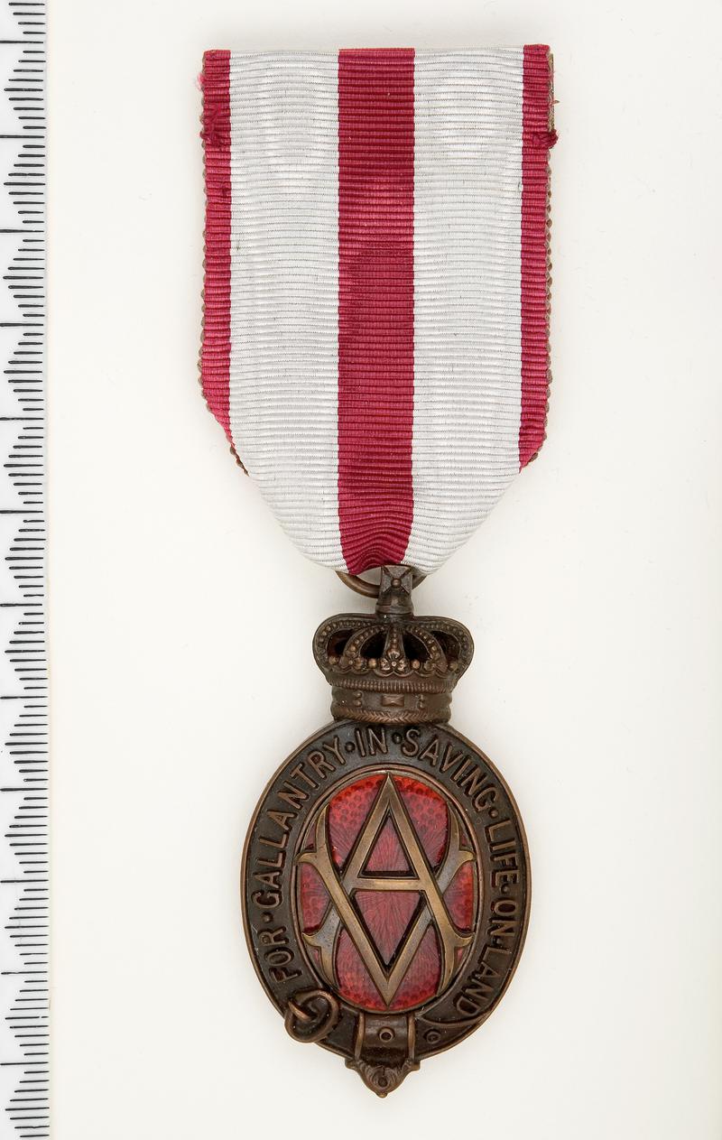 Albert Medal K Farrow 1948