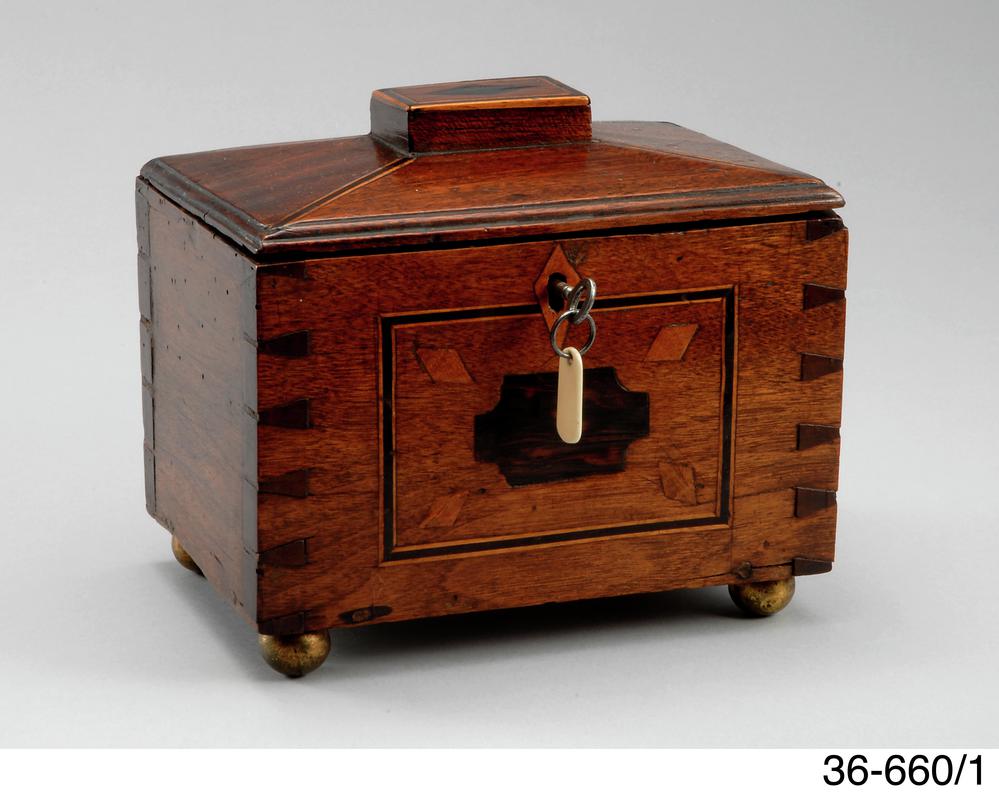 Tea caddy