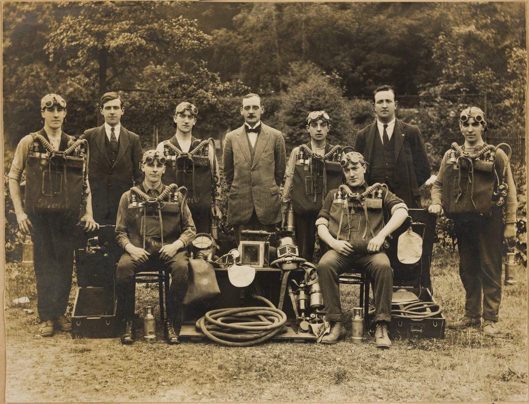 Llanhilleth Colliery Rescue Brigade 1923. 1924. (photograph)