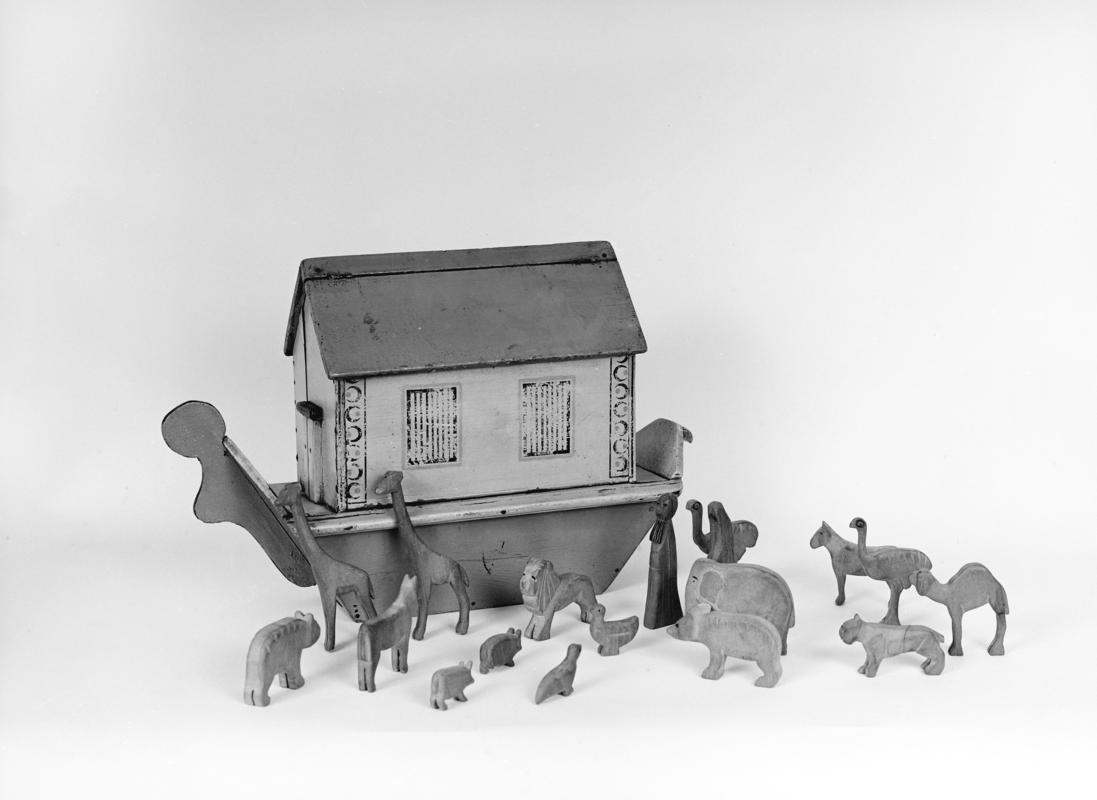 Toy Noah&#039;s ark and animals in the SF:NHM collection