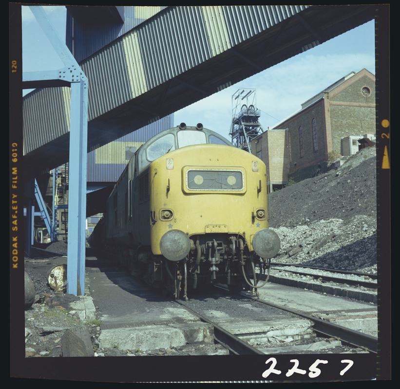 Oakdale Colliery, negative