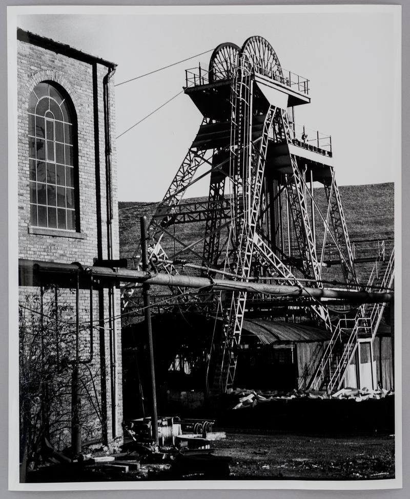 Downcast shaft headgear, St. John&#039;s Colliery, 15 November 1985.