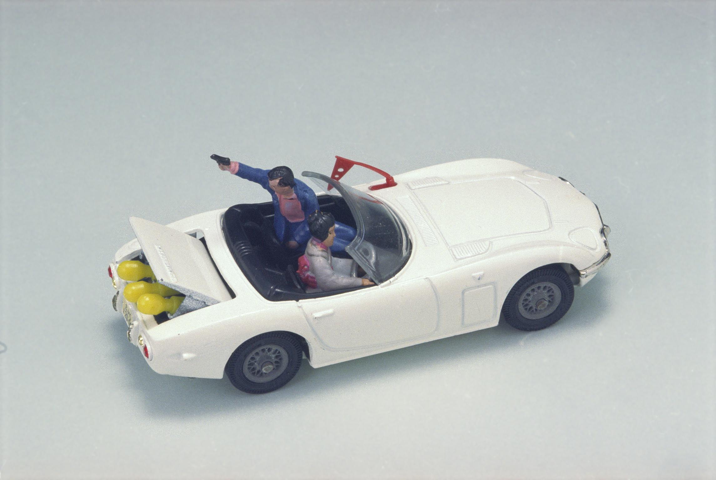 James Bond Toyota 2000 GT (Corgi toy)